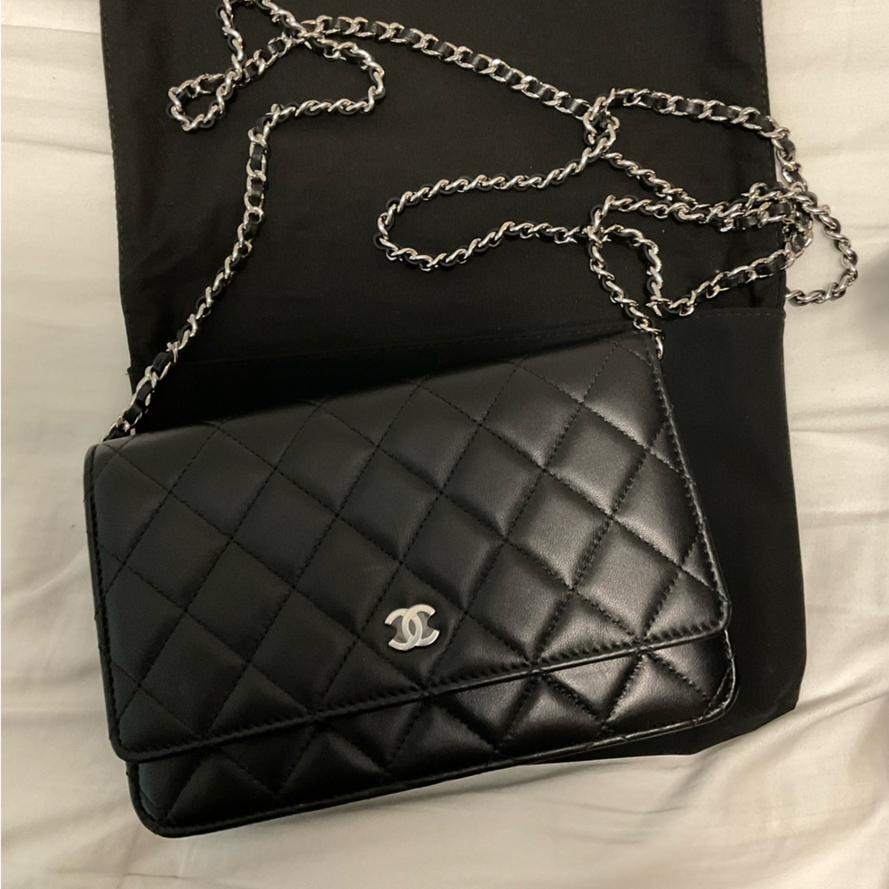 Chanel black wallet on chain Lambskin & Silver-Tone Metal
Black - Picture 3 of 12